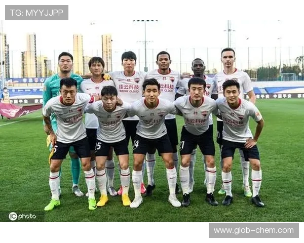 广州篮球队阵地战解析：战术运用与球员配合的深度剖析